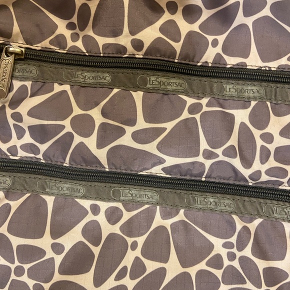 LeSportSac nylon like crossbody - beige & brown modern floral/pattern grey trim - Picture 4 of 7
